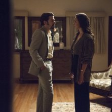 Narcos: Mexico: una scena con Diego Luna