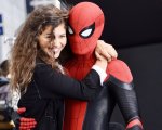 Tom Holland reagisce alle nuove foto di Zendaya, bellissima sul red carpet ai NAACP Image Awards