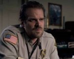 Stranger Things 3: David Harbour posta una foto criptica che conterrebbe alcuni spoiler