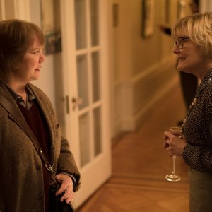 Copia originale: Melissa McCarthy e Jane Curtin in una scena del film