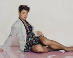Ezra Miller su Playboy: bomba sexy tra sesso, suicidio e foto hot