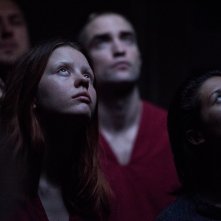 High Life: Robert Pattinson e Mia Goth in una scena del film