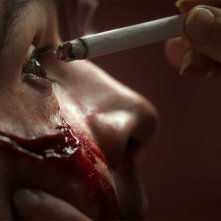 Piercing: Christopher Abbott in un'immagine del film