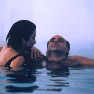 L'amore molesto: Anna Bonaiuto e Peppe Lanzetta in un'immagine del film