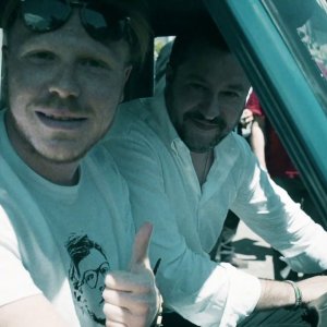 Il sindaco - Italian Politics for Dummies: Ismaele La Vardera con Salvini in un'immagine del documentario