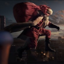 Qualcuno salvi il Natale: una scena con Kurt Russell