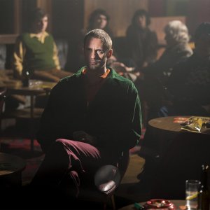 The Little Drummer Girl: Alexander Skarsgård in una scena della serie