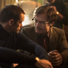 The Little Drummer Girl: Michael Shannon e Alexander Skarsgård