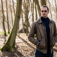 The Little Drummer Girl: Alexander Skarsgård in un momento della serie
