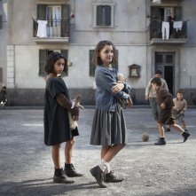 L'amica geniale: Ludovica Nasti ed Elisa Del Genio in una scena della serie