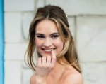 Mamma Mia! Ci Risiamo, Lily James ammette: 'Il personaggio di Cher era morto!'