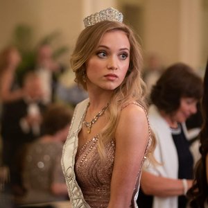 Queen America: Belle Shouse in una scena