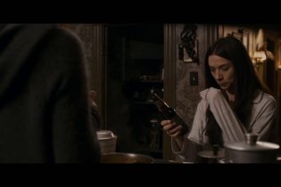 La Casa Delle Bambole - Ghostland - Clip Va Tutto Bene, Vera