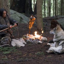 Alpha - Un'amicizia forte come la vita: un momento del film con Kodi Smit-McPhee