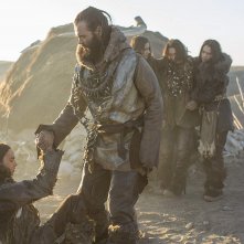 Alpha - Un'amicizia forte come la vita: Jóhannes Haukur Jóhannesson, Kodi Smit-McPhee