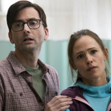 Camping: David Tennant e Jennifer Garner in una scena