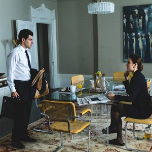 Il castello di vetro: Max Greenfield, Brie Larson in una scena