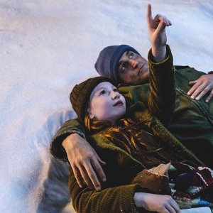 Il castello di vetro: Woody Harrelson, Ella Anderson in una scena