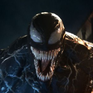 Venom: una scena del film