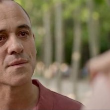 Non ci resta che vincere: un primo piano di Javier Gutierrez