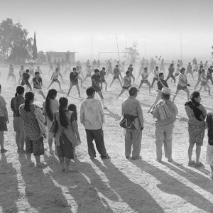 Roma: una scena del film, firmato da Alfonso Cuaron