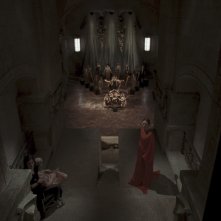 Suspiria: Tilda Swinton in una scena