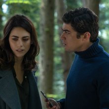 Il testimone invisibile: Riccardo Scamarcio e Miriam Leone in una scena