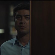 Il testimone invisibile: Riccardo Scamarcio in una scena