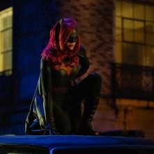 Arrow: Ruby Rose in una scena di Elseworlds, parte 2