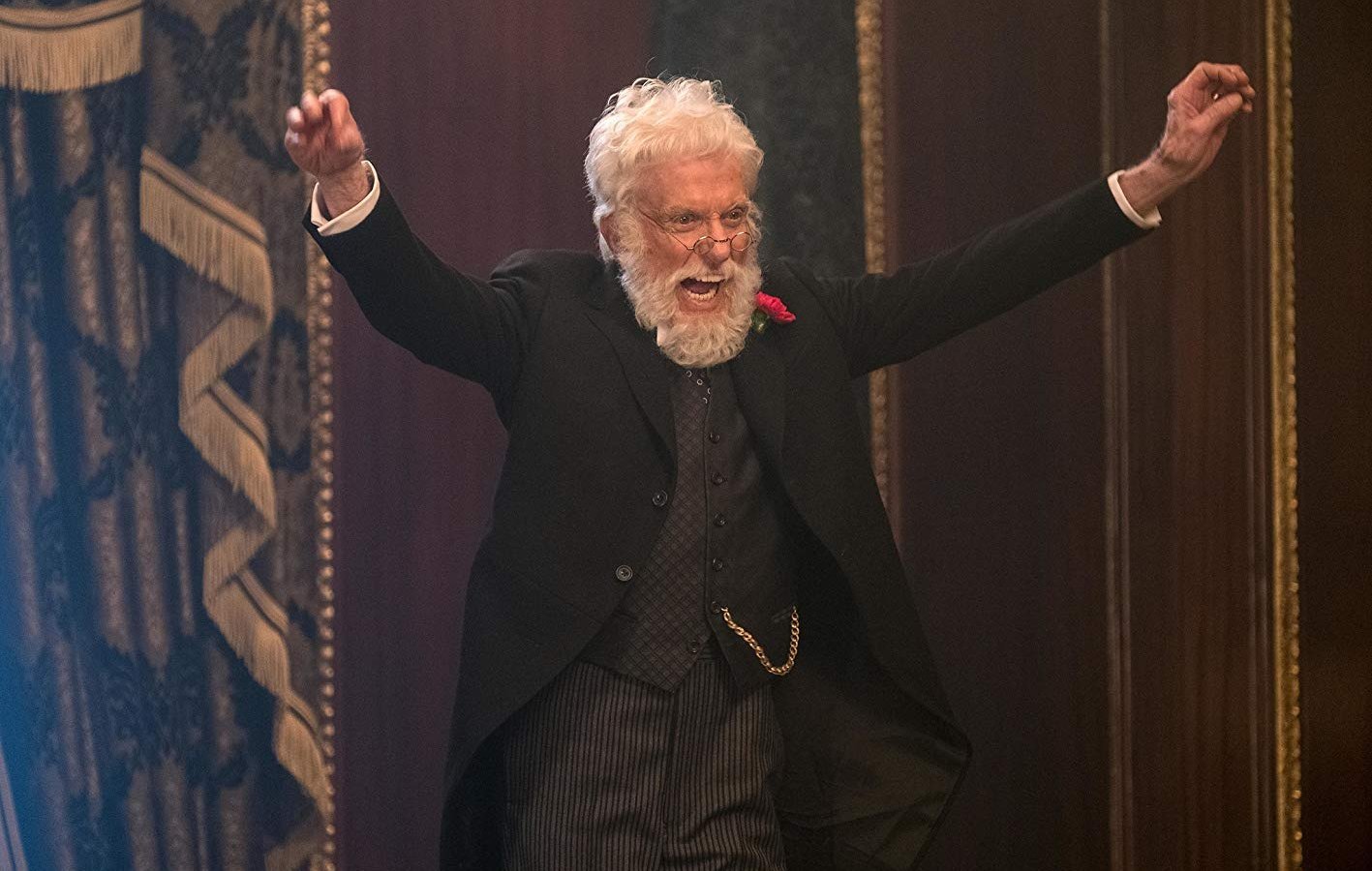 Dick Van Dyke in una scena di Il ritorno di Mary Poppins