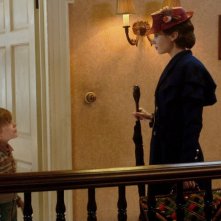 Il Ritorno di Mary Poppins: Emily Blunt, Joel Dawson in una scena