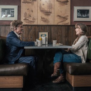 Old Man and the Gun: Robert Redford e Sissy Spacek insieme in una scena del film