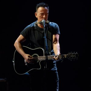 Springsteen on Broadway: una foto della performance di Bruce Springsteen