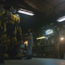 Bumblebee: Bumblebee e Hailee Steinfeld durante una scena