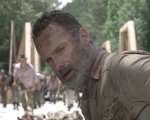 The Walking Dead: il matrimonio a tema è un'invasione di zombie (VIDEO)!