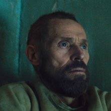 Van Gogh - Sulla soglia dell'eternità: Willem Dafoe in una scena drammatica