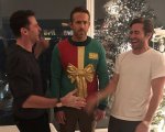 Ryan Reynolds vittima dello scherzo di Natale di Hugh Jackman e Jake Gyllenhaal