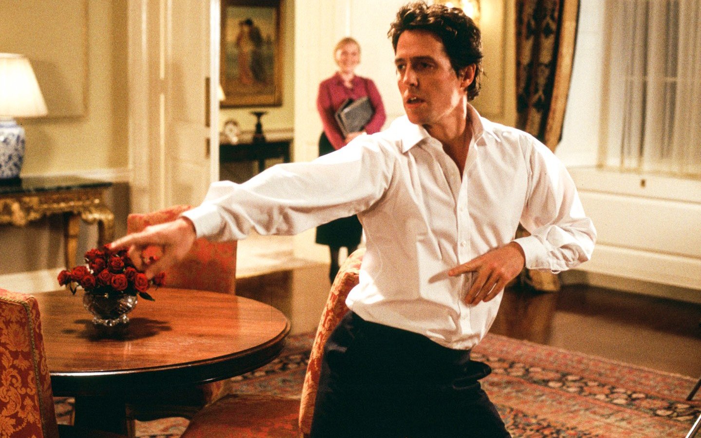 Love Actually - L'amore davvero, Hugh Grant ha odiato la scena di ballo: 'Straziante'