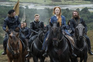 Maria Regina di Scozia: Saoirse Ronan in assetto da battaglia