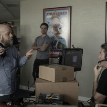 Black Mirror: Bandersnatch, un'immagine dal set del film con il regista David slade