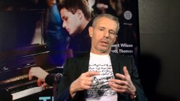 Nelle Tue Mani - Intervista Lambert Wilson e Jules Benchetrit
