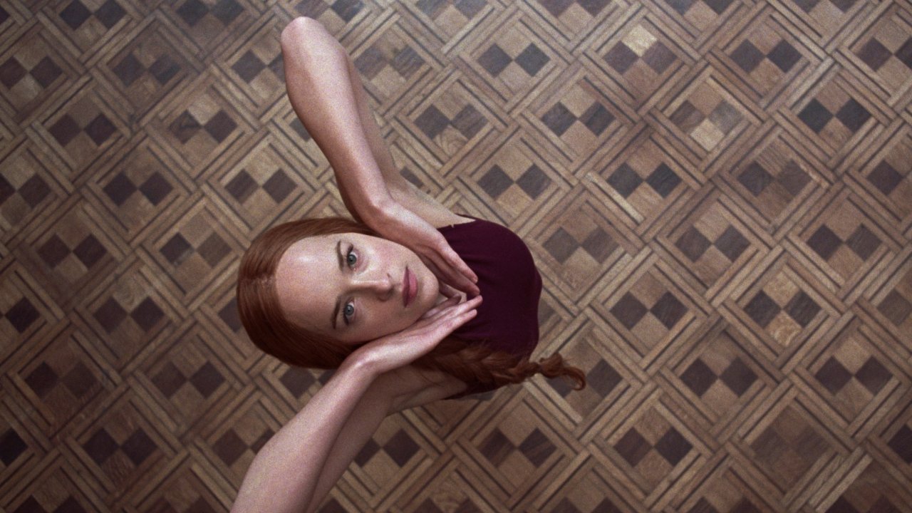 Una scena con Dakota Johnson