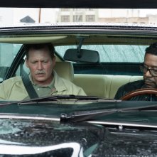 City of Lies - L'ora della verità: Johnny Depp con Forest Whitaker in un momento del film