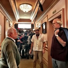 Un'ultima risata: il cast e la troupe sul set