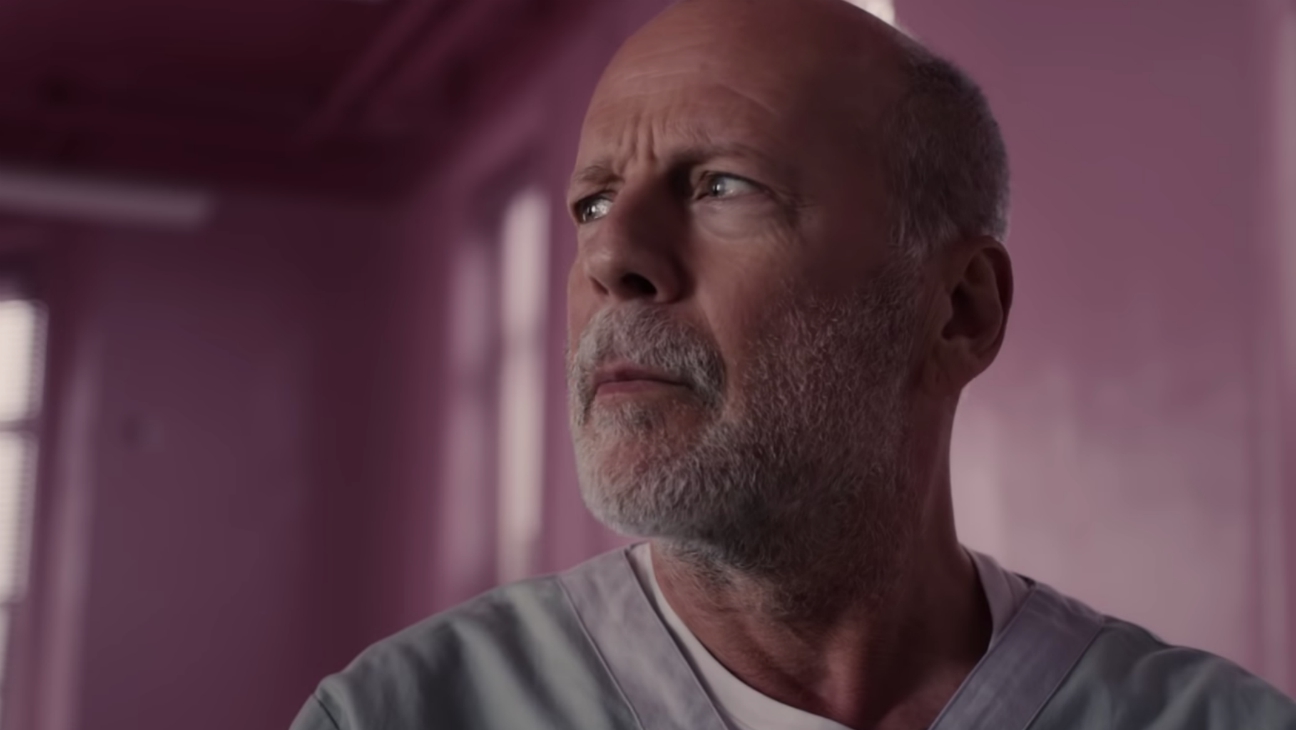 Bruce Willis nella prima immagine ufficiale del thriller Assassin