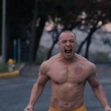 Glass: James McAvoy in una scena del film