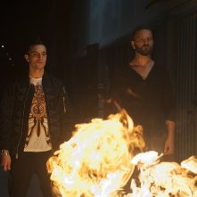 Suburra - La Serie: Alessandro Boghi e Giacomo Ferrara in una scena della seconda stagione