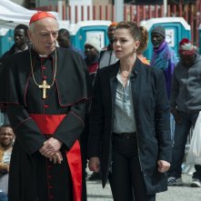 Suburra - La Serie: Claudia Gerini in una scena della seconda stagione