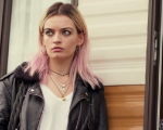 Sex Education: chi è Emma Mackey, la sosia di Margot Robbie nella serie Netflix