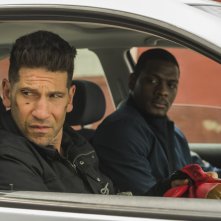 The Punisher: Jason R. Moore e Jon Bernthal in una scena